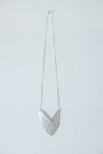 Load image into Gallery viewer, Necklace Silver - TULIP SHIELD
